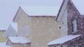 住宅と降る雪 47694594