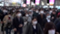日本 東京 マスクを着けた人々 朝 群衆 雑踏 スローモーション撮影 (コロナウイルス 風邪 対策) 63950547