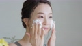 女性　洗顔 65600661