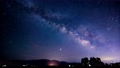 山から昇る天の川　星空の動き　タイムラプス 67520425