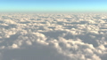 雲海の上空から、次第に降下する視点からの風景。3Dレンダリング。 82068629