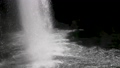 ひたすら滝壺に流れ落ち、マイナスイオンたっぷりのミラミラの滝 86186697
