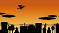 夕焼けの風景に、カラスが飛んでいるアニメーション動画。街並みのシルエット。 86892454