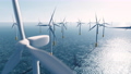 風を受けて回る海上風力発電の風車 / 再生可能エネルギー・脱炭素社会のモーションイメージ 88096045