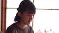 焼香する中学生の女の子　中学生　13歳　日本人　黒髪　花 93089222
